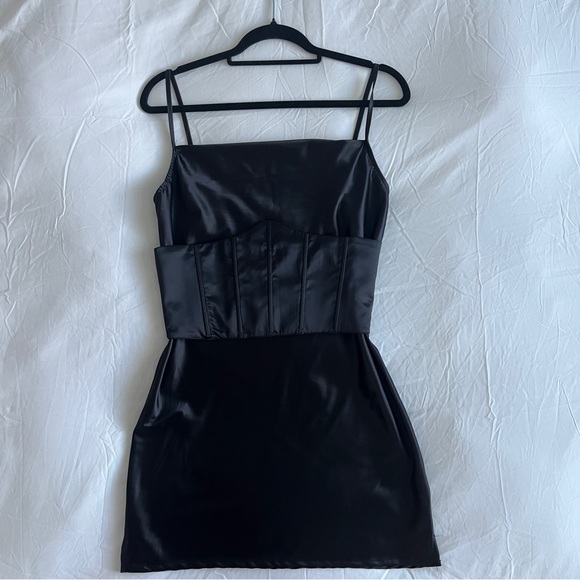 Heiress Beverly Hills Satin Dress with Corset - Picture 2 of 8